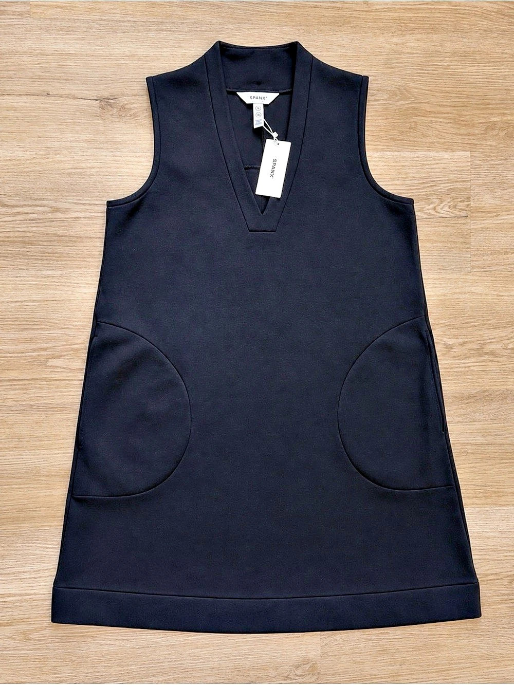 SPANX Airlift Essentials Dress Mini Dress in Black Size Medium NWT